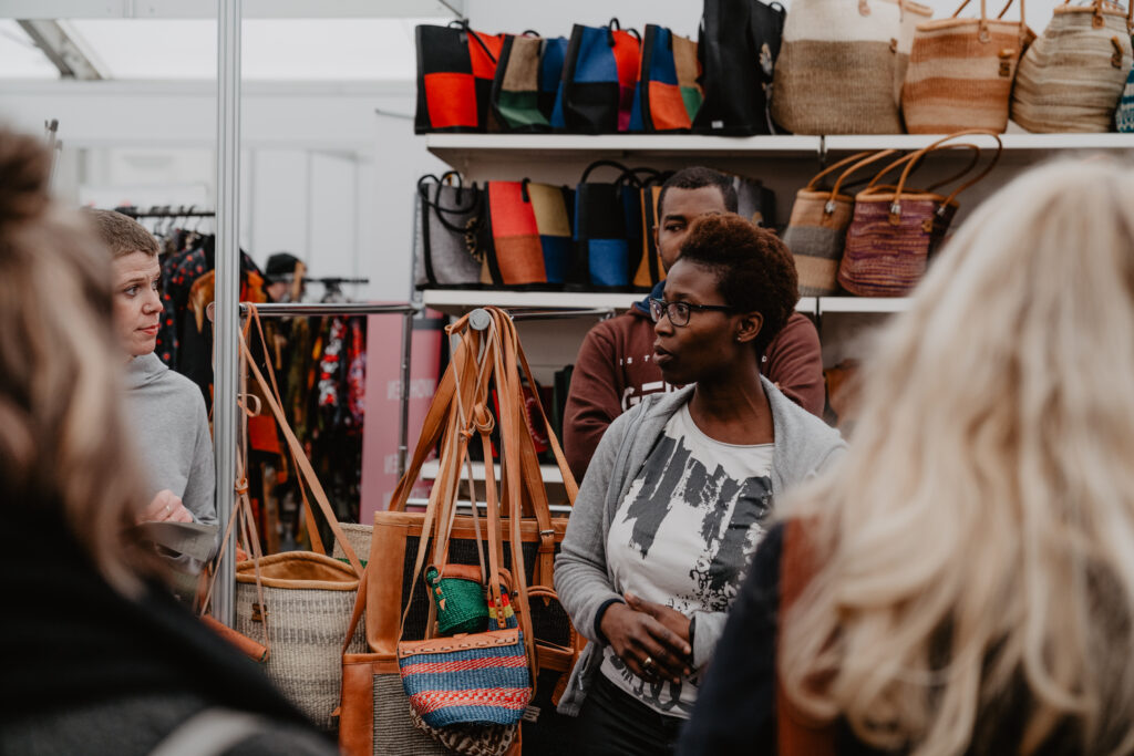 Judith-Drewke-Faire-Welte-Messe-Kuration-Fair-Fashion-Fashionshow-Messestand-Influencerevent